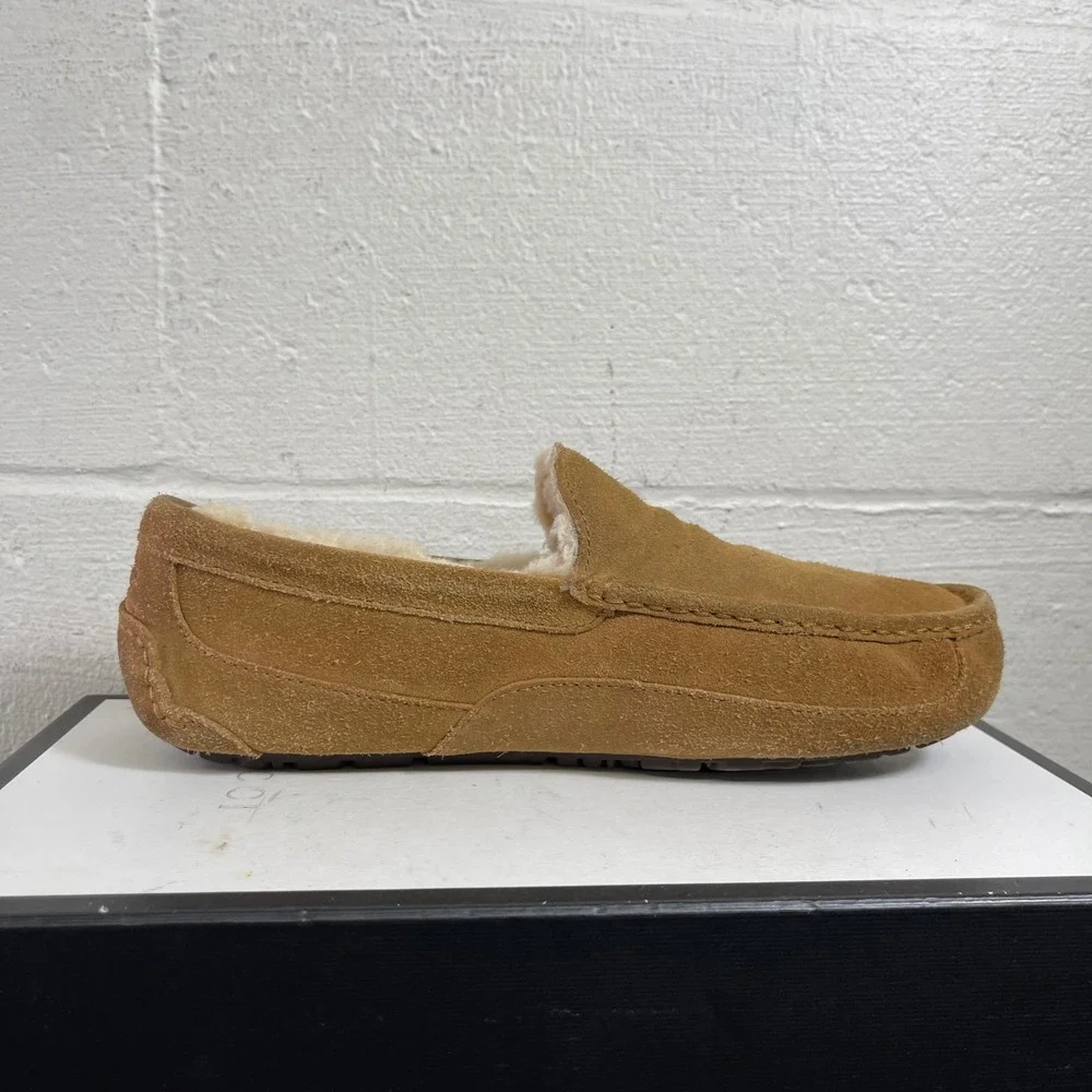 UGG Australia Ascot Brown Suede Shearling Moccasin‎ Slippers Men's 11 US/10 UK